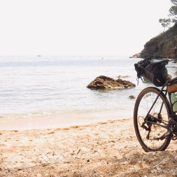 DIY bikepacking saddlebag