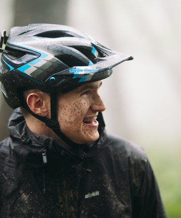 Cycling Shell Jackets for Wet Weather Protection