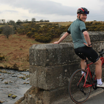 Reducing microplastics in outdoor clothing